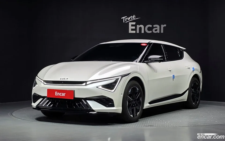 Kia EV6 2WD 2025 — photo 1, buy with delivery to Moscow