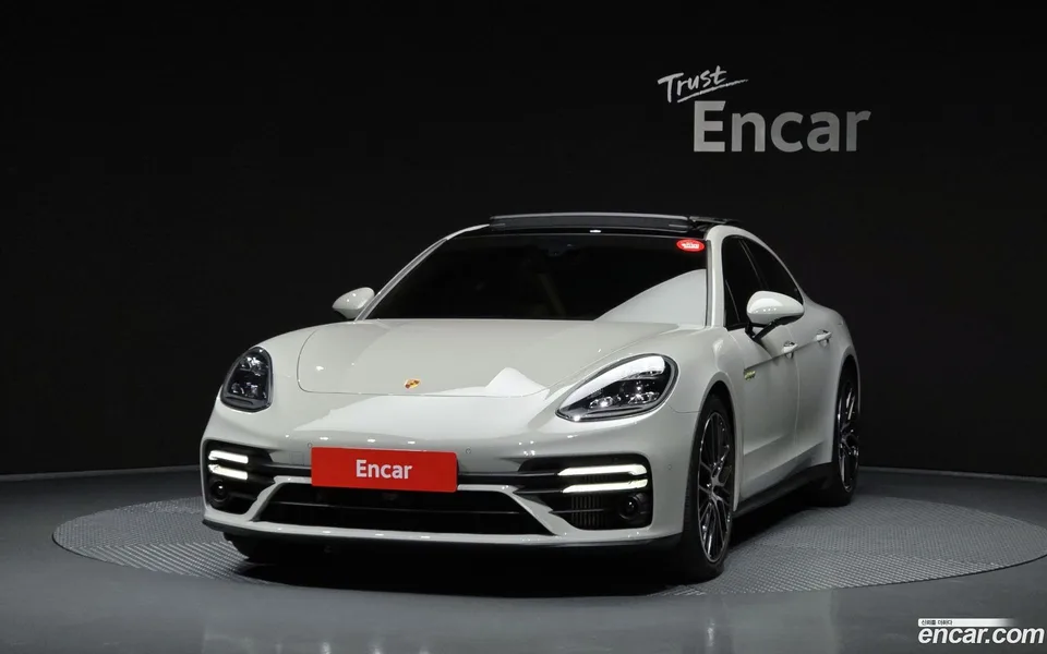Porsche Panamera (971) 2.9 AWD E- 2023 — thumbnail 3
