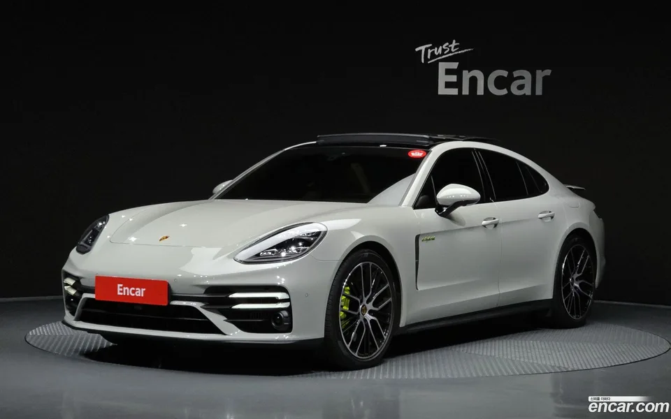 Porsche Panamera (971) 2.9 AWD E- 2023 — photo 1, buy with delivery to Moscow