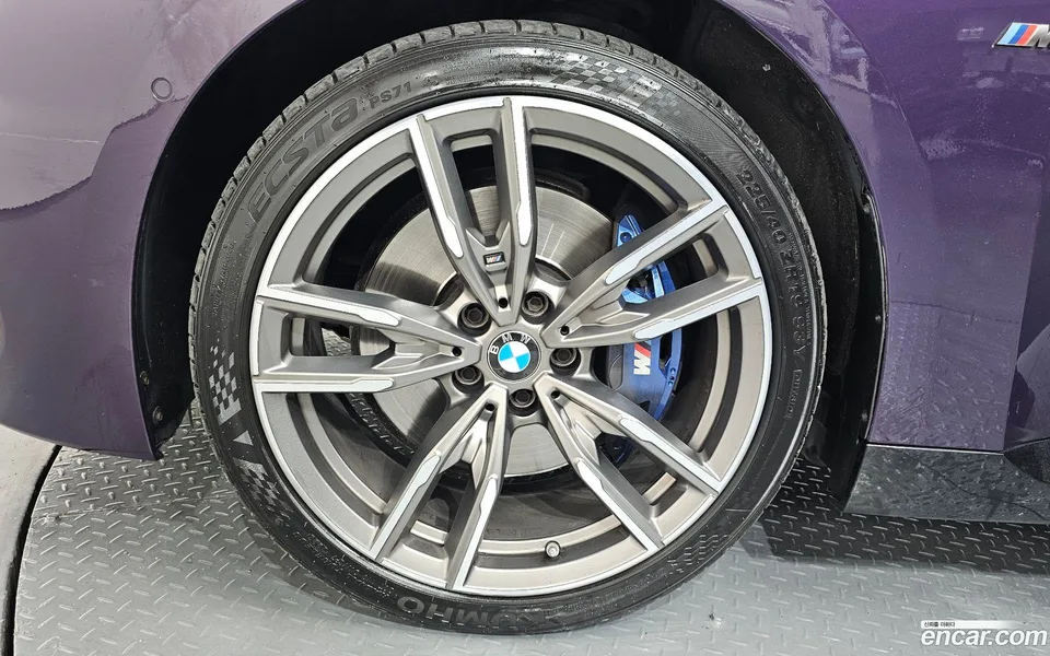 BMW 2 Series M240i xDrive 2022 — thumbnail 5