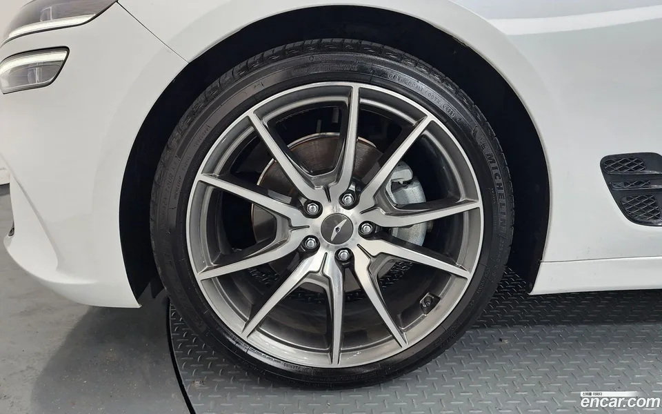 Genesis G70 2.0T 2WD 2022 — thumbnail 2