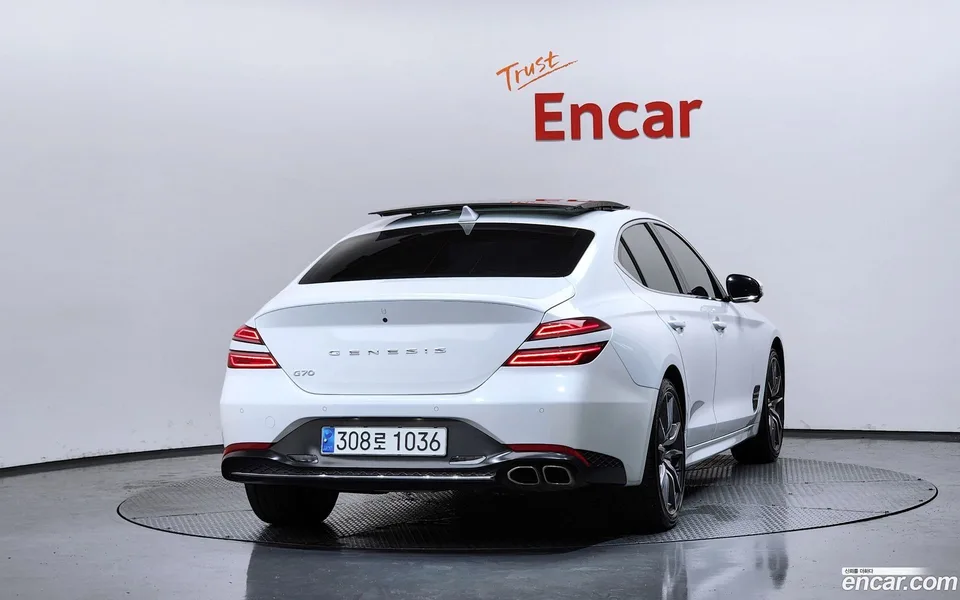 Genesis G70 2.0T 2WD 2022 — thumbnail 4