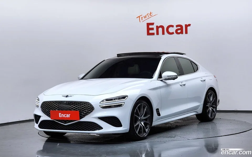 Genesis G70 2.0T 2WD 2022 — photo 1, buy with delivery to Moscow