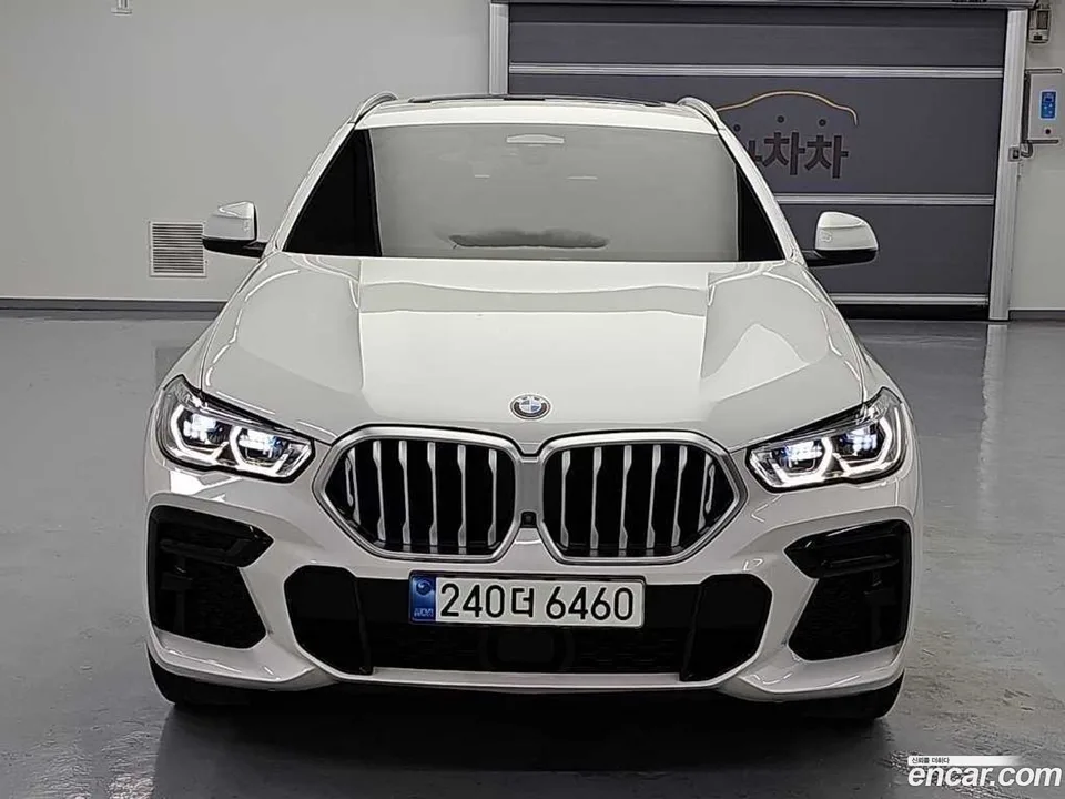 BMW X6 xDrive40i M 2022 — thumbnail 3