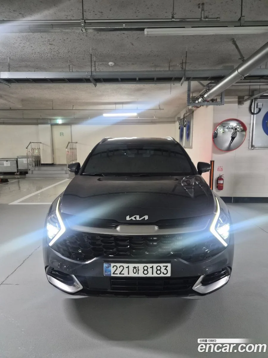 Kia Sportage Hybrid 2WD 2024 — photo 1, buy with delivery to Moscow