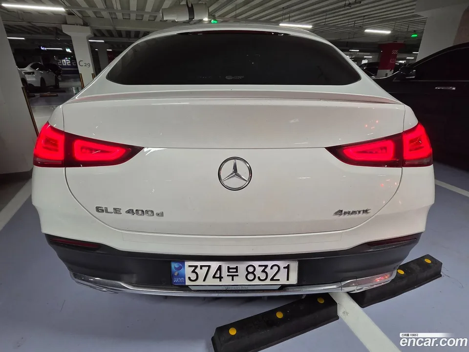 Mercedes-Benz GLE-Class GLE400d 4MATIC 2023 — thumbnail 4