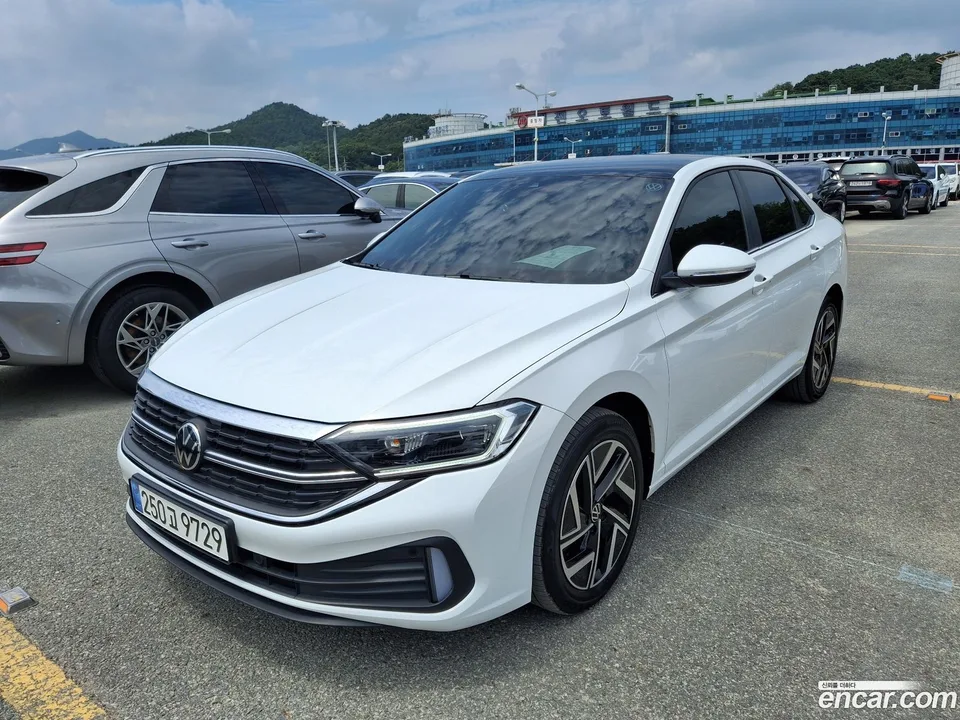 Volkswagen Jetta 1.5 TSI 2023 — thumbnail 3