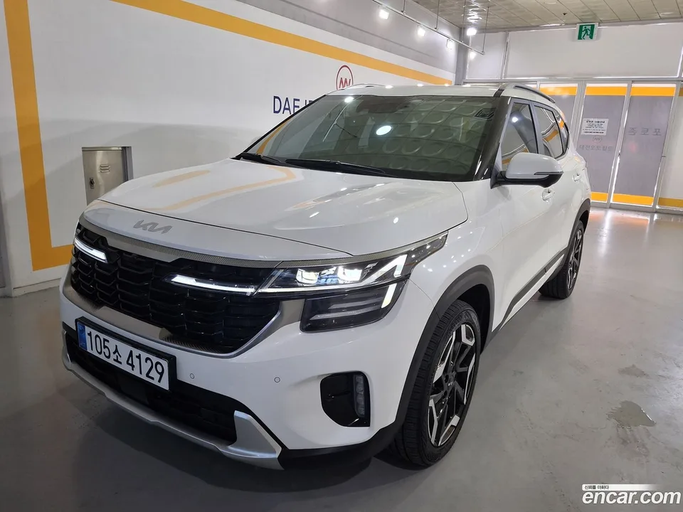 Kia Seltos 1.6 2WD 2023 — thumbnail 3