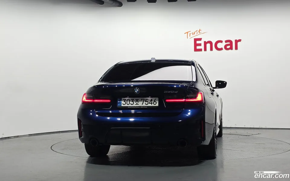 BMW 3 Series 320d M 2022 — thumbnail 4