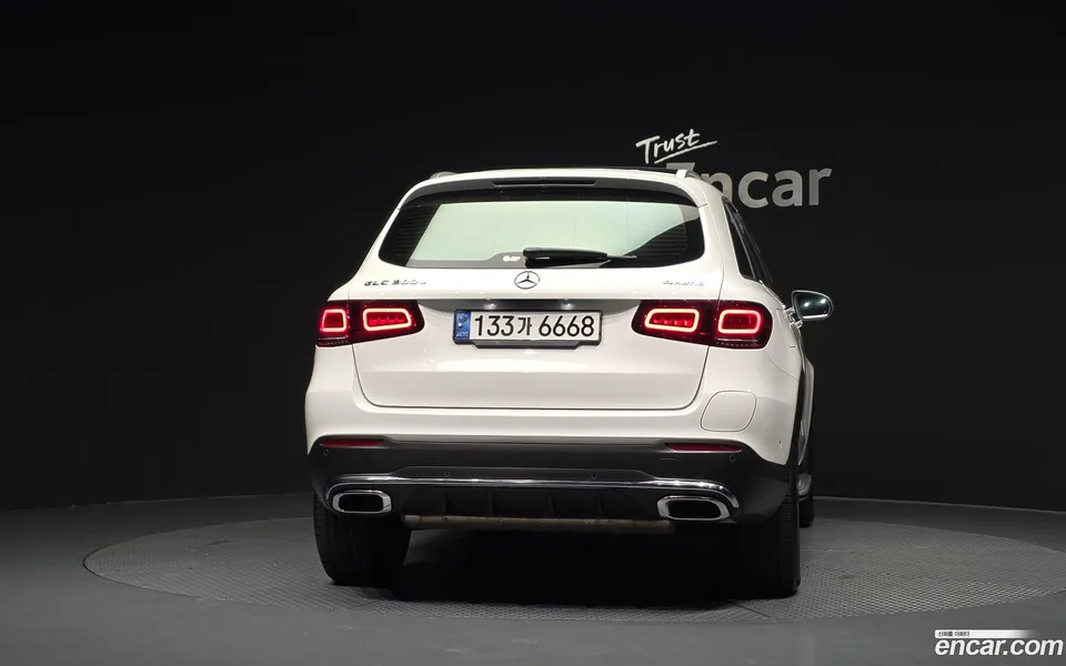 Mercedes-Benz GLC-Class GLC300e 4MATIC 2022 — thumbnail 4
