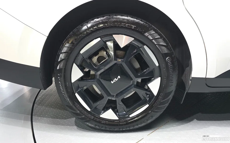Kia Carnival 9 2024 — thumbnail 2