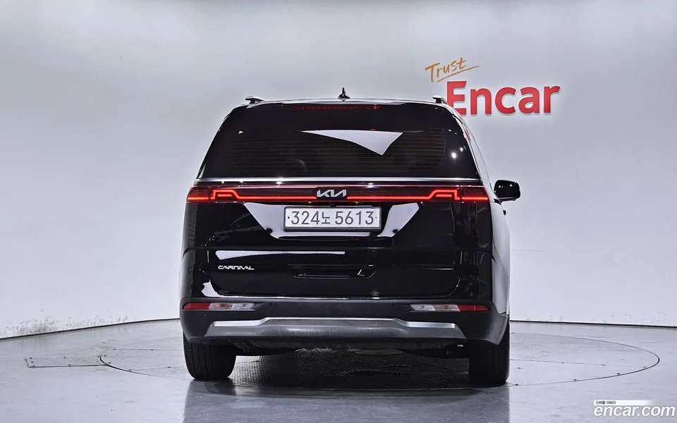 Kia Carnival 9 2022 — thumbnail 4