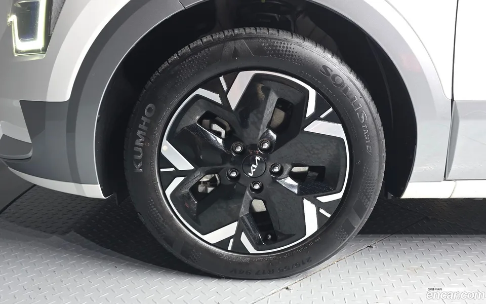 Kia Niro EV 2023 — thumbnail 5