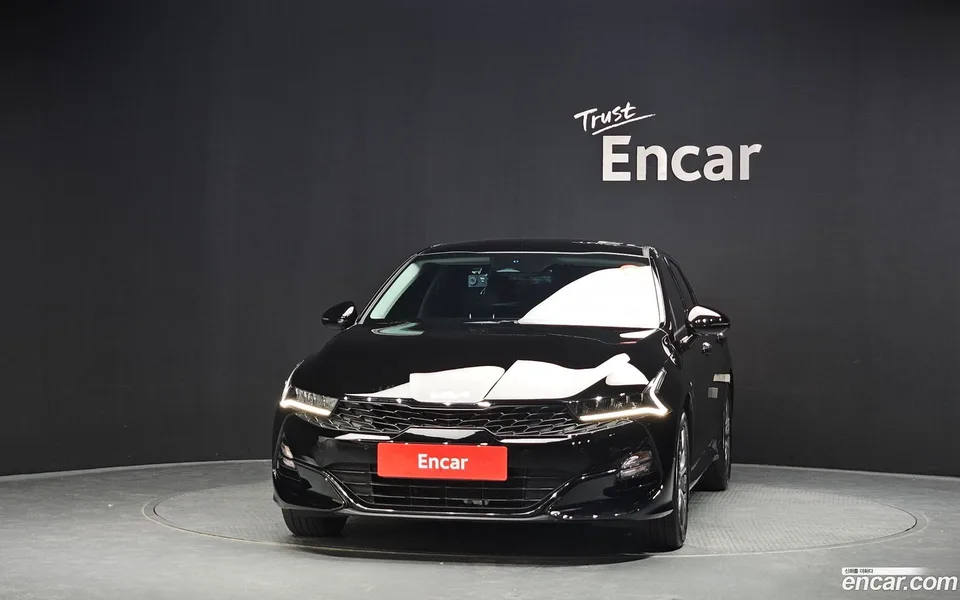 Kia K5 2.0 2023 — thumbnail 3