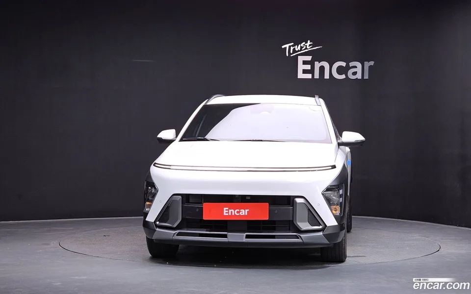 Hyundai Kona Hybrid 2023 — thumbnail 3