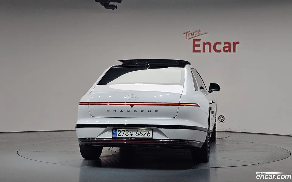 Hyundai Grandeur Hybrid 2024 — thumbnail 4