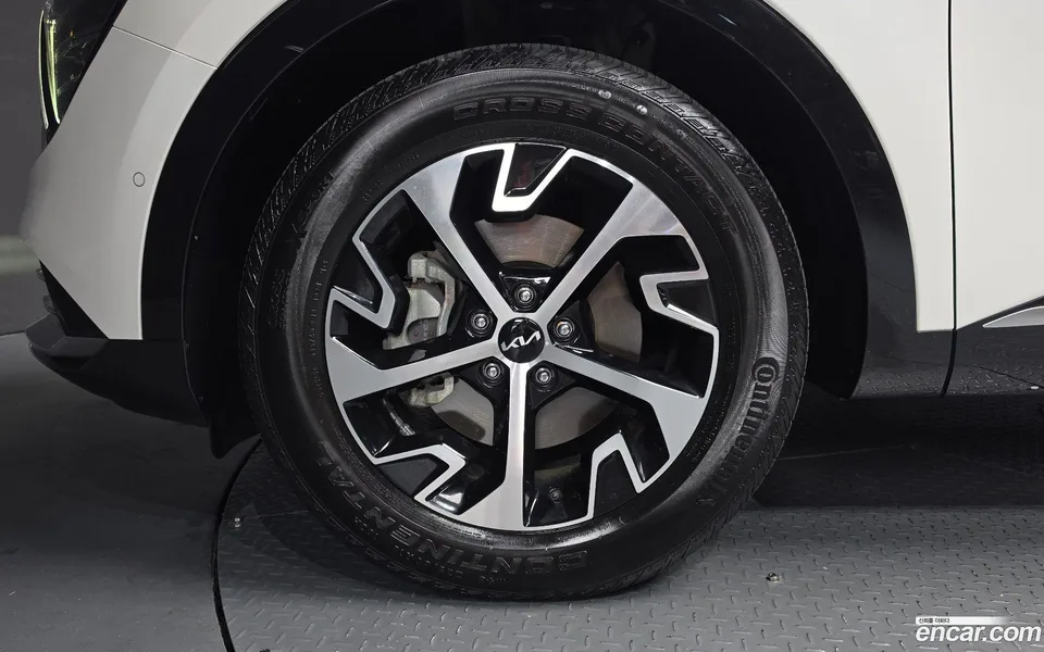 Kia Sportage Hybrid 2WD 2023 — thumbnail 5