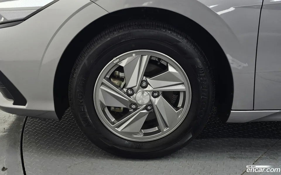 Hyundai Avante CN7 1.6 2025 — thumbnail 2
