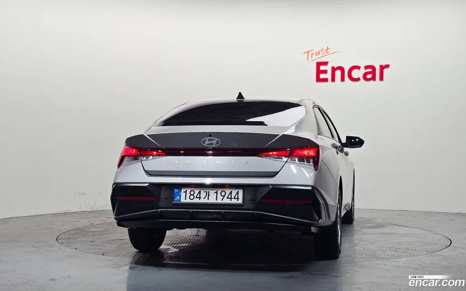 Hyundai Avante CN7 1.6 2025 — thumbnail 4