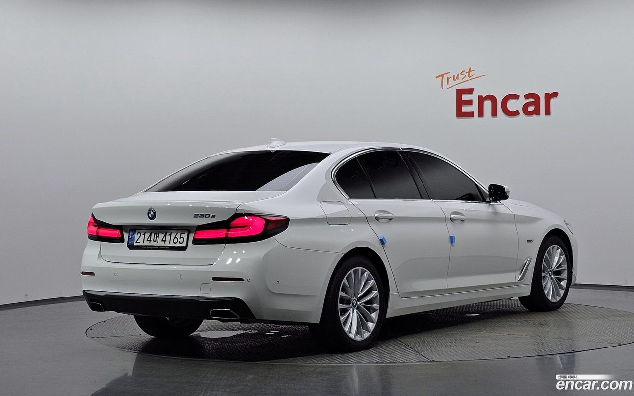 BMW 5 Series 2022 — 2