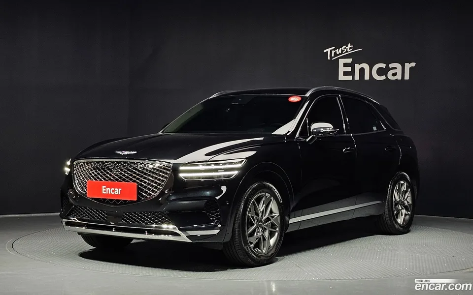Genesis GV70 2.5T AWD 2023 — photo 1, buy with delivery to Moscow