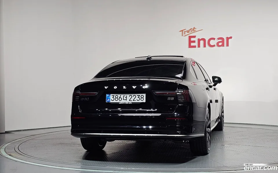 Volvo S90 B5 2026 — thumbnail 4