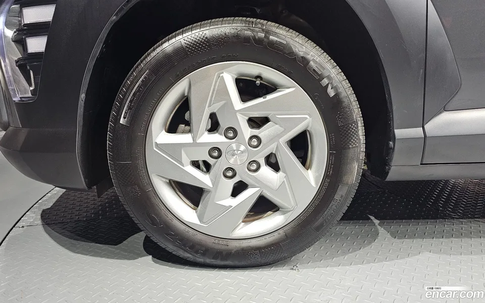 Hyundai Kona 1.6 2WD 2024 — thumbnail 2