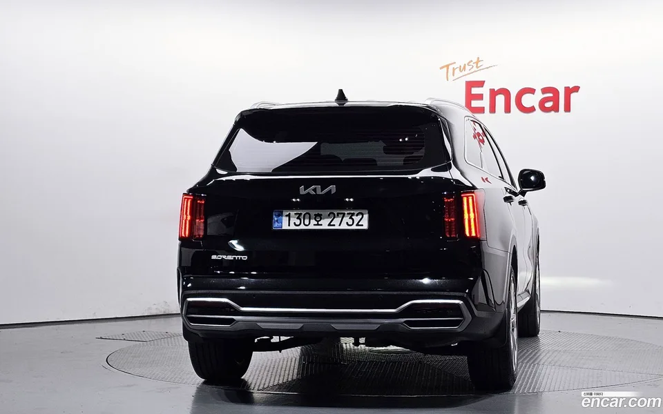 Kia Sorento 2.5T 2WD 2023 — thumbnail 4
