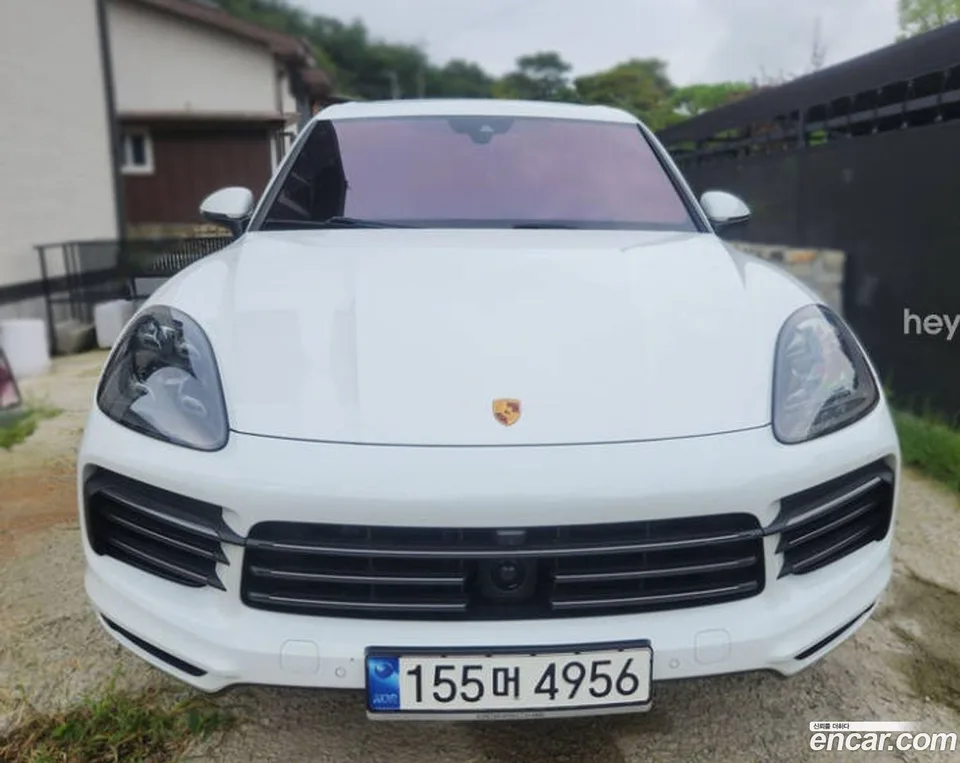Porsche Cayenne 3.0 2023 — photo 1, buy with delivery to Moscow