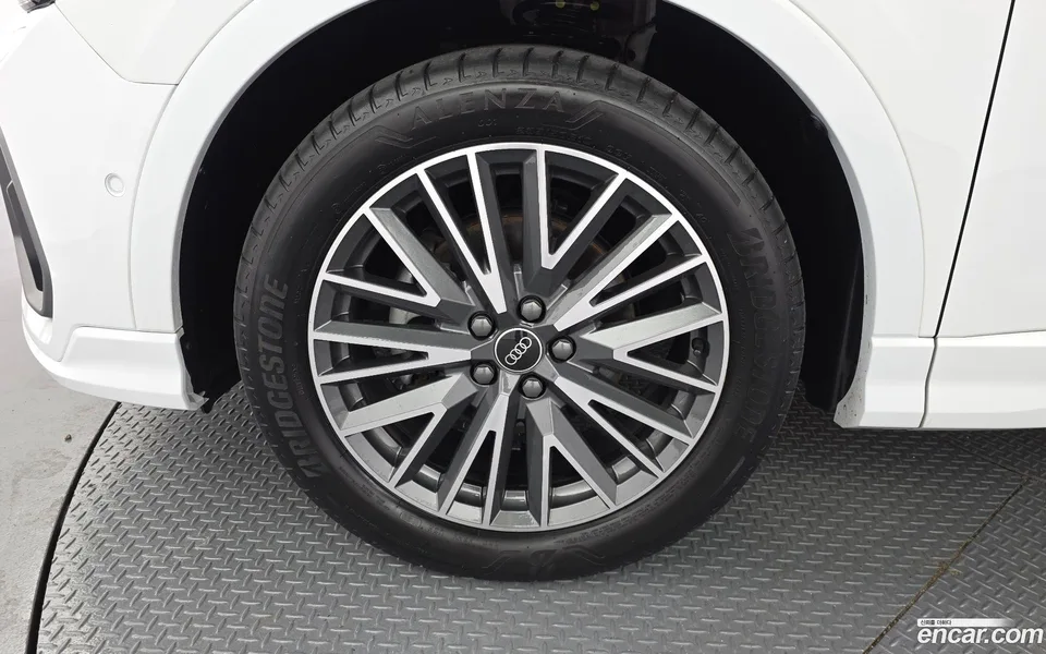 Audi Q3 35 TDI 2022 — thumbnail 2