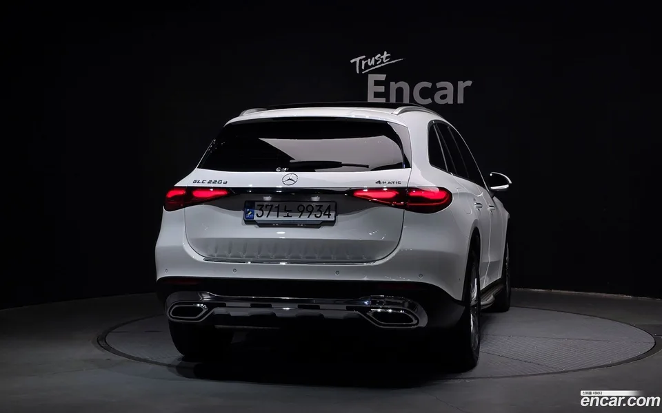Mercedes-Benz GLC-Class GLC220 d 4MATIC 2024 — thumbnail 4
