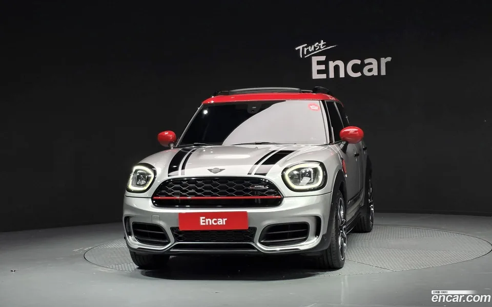 MINI Cooper S Countryman JCW 2023 — thumbnail 3