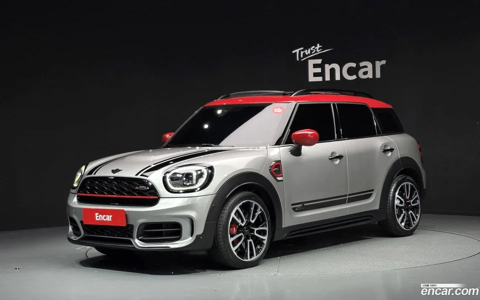 MINI Cooper S Countryman JCW 2023 — photo 1, buy with delivery to Moscow