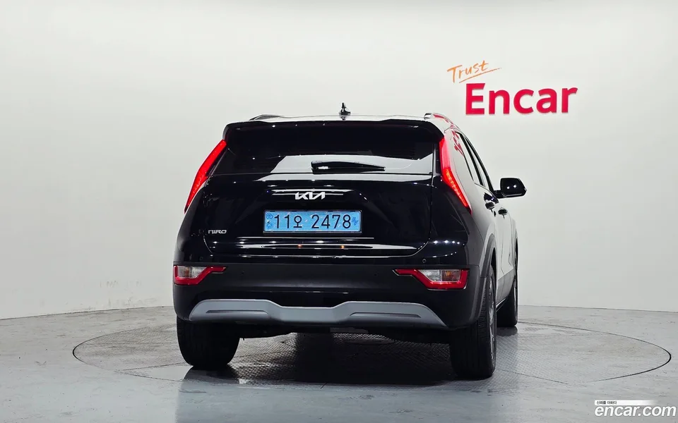 Kia Niro EV 2023 — thumbnail 4