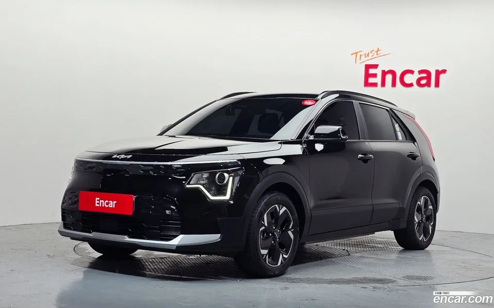 Kia Niro EV 2023 — фото 1, купить с доставкой в Москву