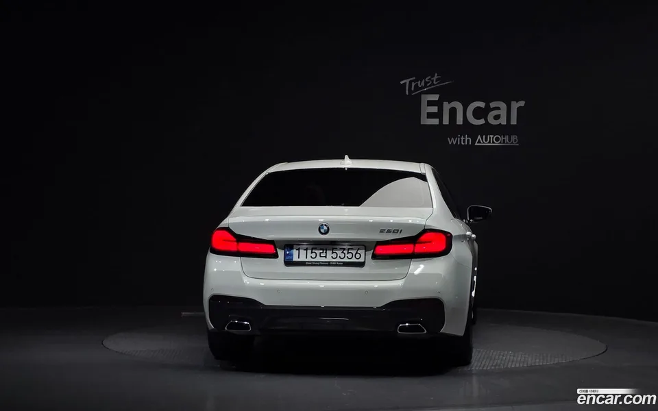 BMW 5 Series 520i M 2023 — миниатюра 4