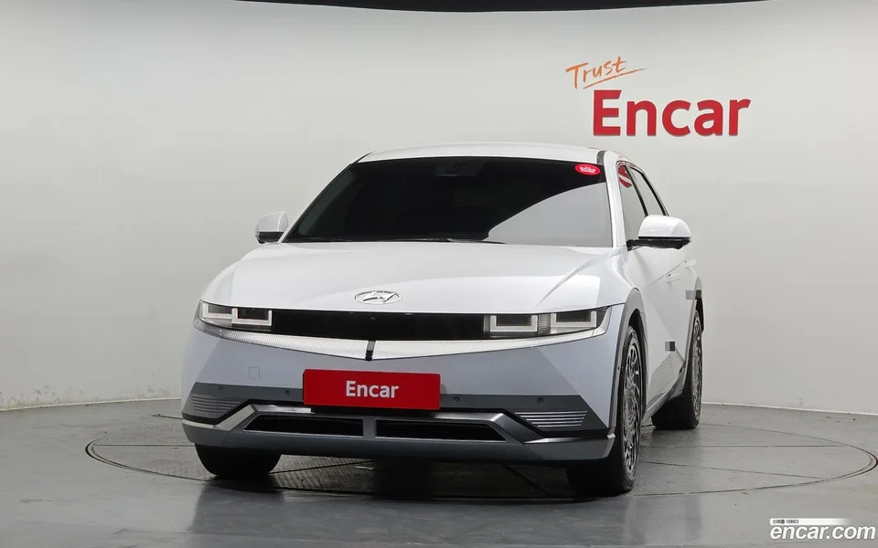 Hyundai Ioniq 5 2023 — thumbnail 3