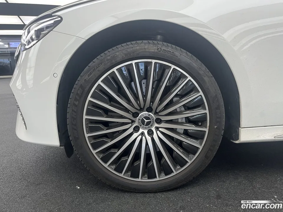 Mercedes-Benz E-Class E450 4MATIC 2026 — thumbnail 2