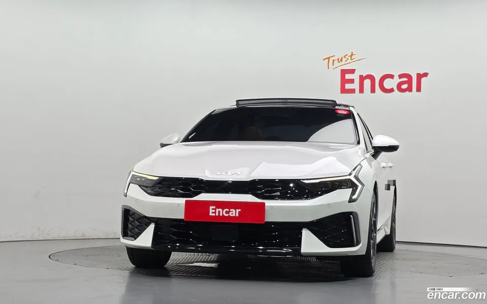 Kia K5 Hybrid 2024 — thumbnail 3