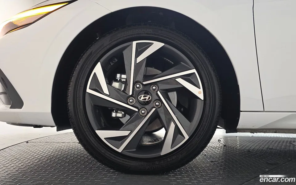 Hyundai Avante CN7 1.6 2026 — thumbnail 5