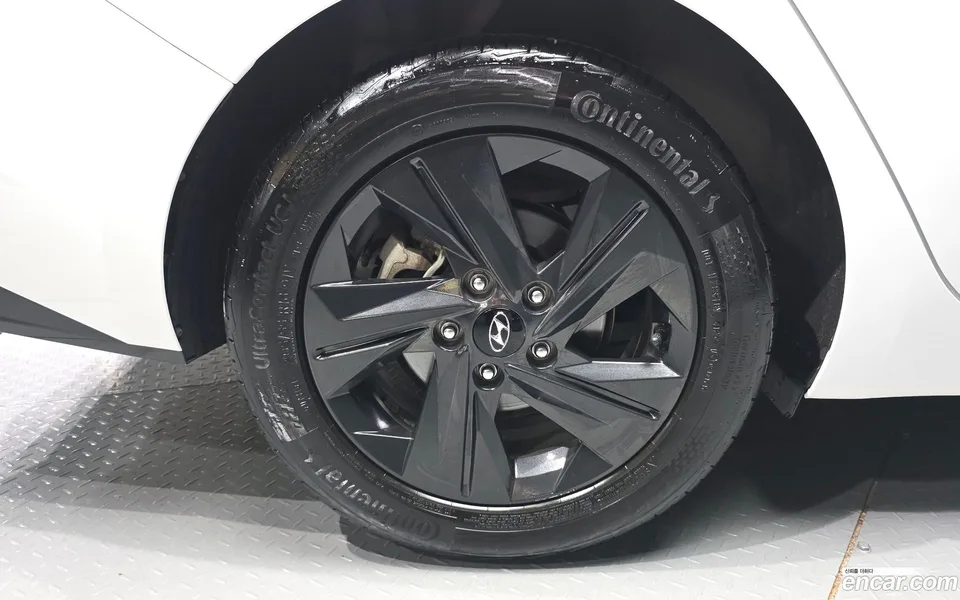 Hyundai Avante 1.6 2022 — thumbnail 2