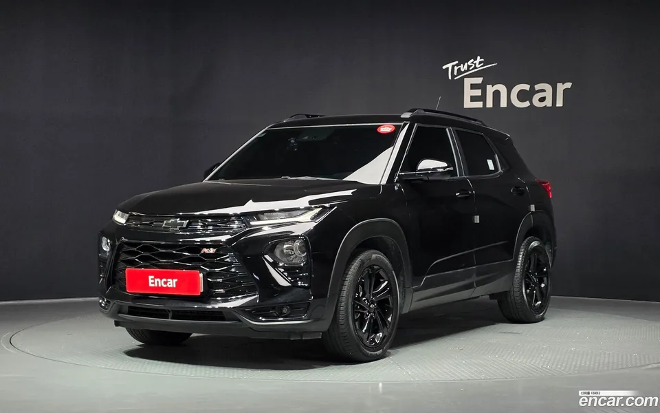 Chevrolet Trailblazer 1.3 2WD 2022 — photo 1, buy with delivery to Moscow