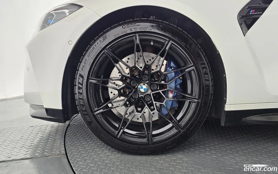 BMW M4 M4 M xDrive 2024 — thumbnail 5