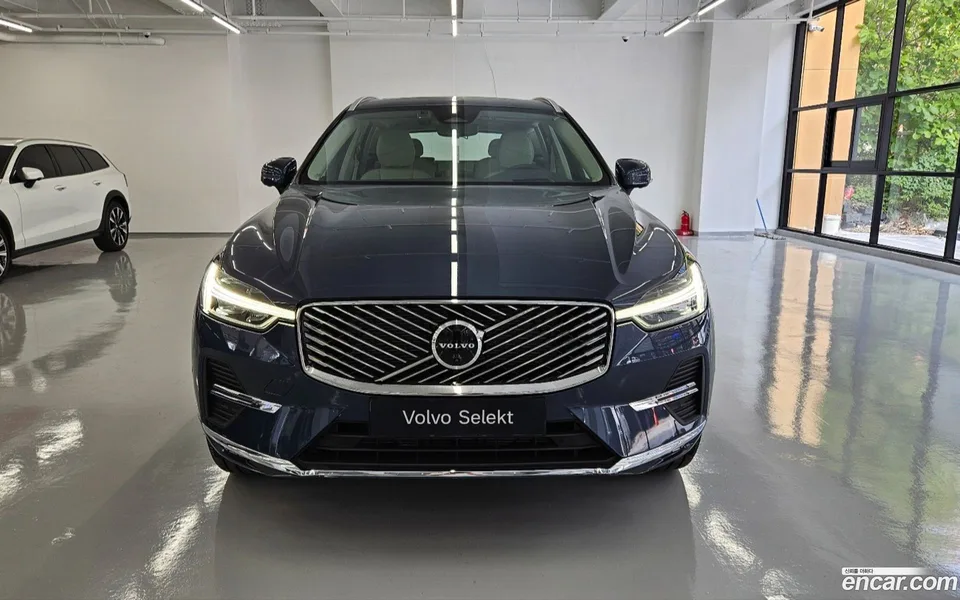 Volvo XC60 B5 2026 — thumbnail 3