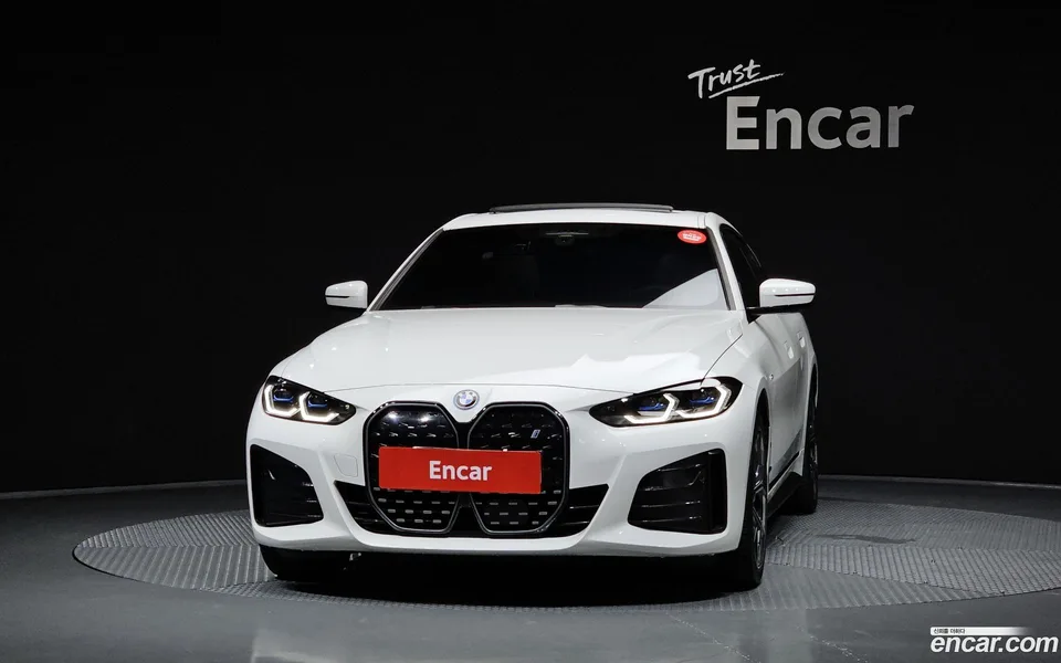 BMW i4 eDrive40 M 2023 — thumbnail 3