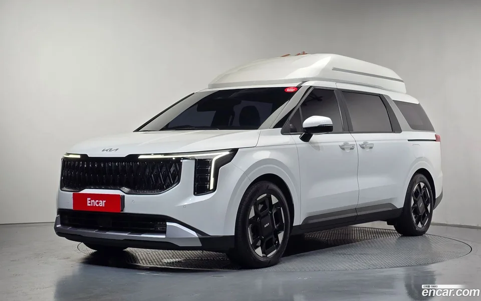 Kia Carnival 9 () 2024 — photo 1, buy with delivery to Moscow