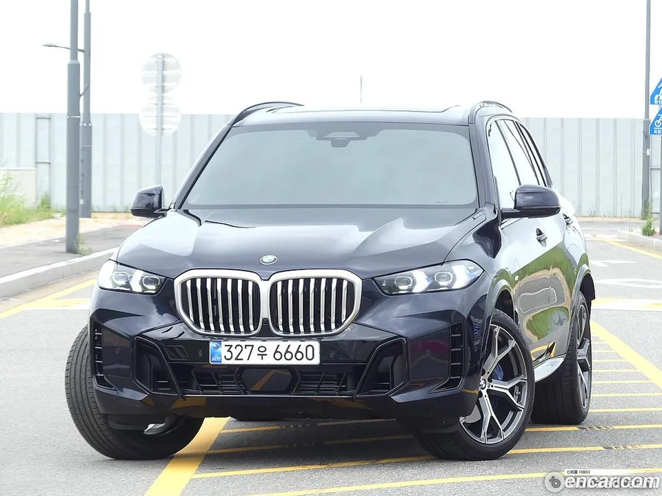 BMW X5 xDrive 30d M 2026 — photo 1, buy with delivery to Moscow