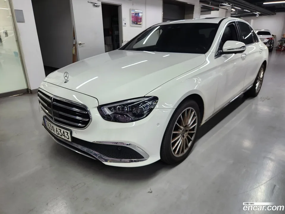 Mercedes-Benz E-Class E250 2022 — photo 1, buy with delivery to Moscow