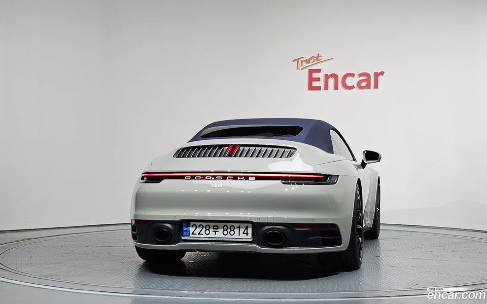 Porsche 911 (992) 4 2023 — thumbnail 4