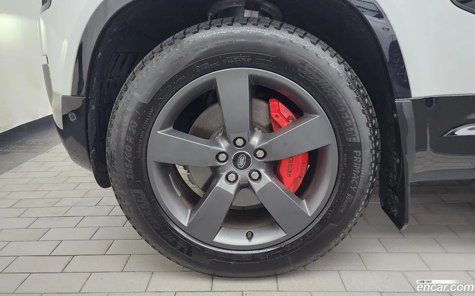 Land Rover Defender 110 D300 X- HSE 2025 — thumbnail 5